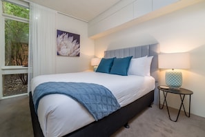 Apartment | 1 bedroom, iron/ironing board, bed sheets