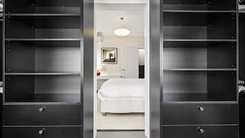 2 habitaciones, tabla de planchar con plancha y ropa de cama