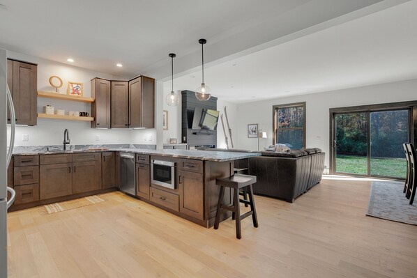 Interior - The Pines at Sunday River 09 (Newry)