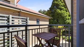 Apartment | Outdoor dining