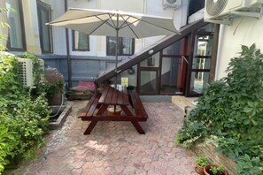 Garden - Pension David (Bucharest)