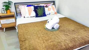 House, 2 Bedrooms, Smoking