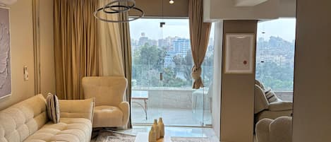 Comfort Duplex, Balcony, Garden View | Free WiFi