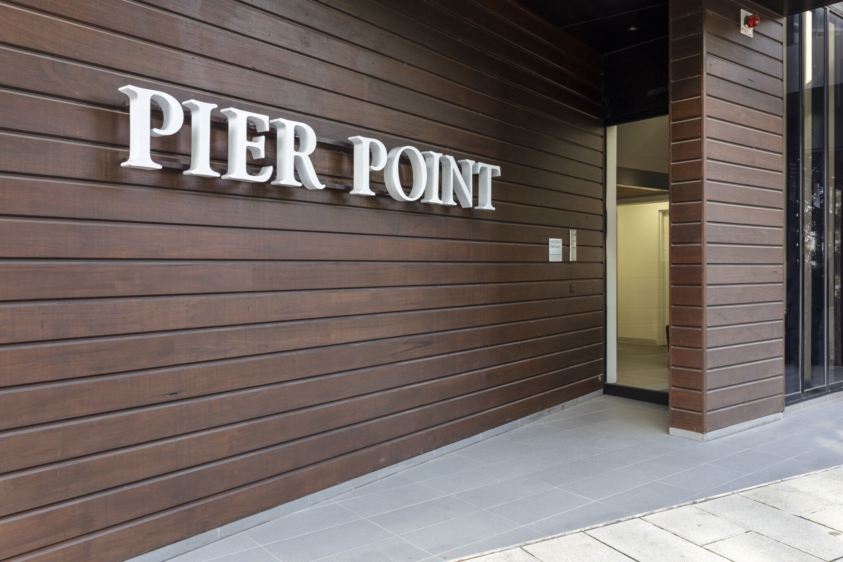 Apartment | Reception