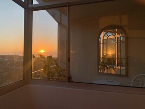 Apartment | Exterior - Bronte Beach Coastal Apartment With Ocean View (Sydney)