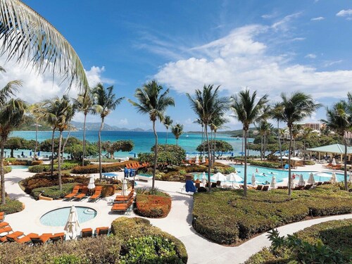 Ritz Carlton Residence spacious 3-bedroom beach front condo with best dates!