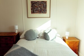 3 soverom, strykejern/-brett og sengetøy