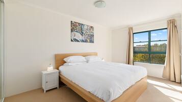 3 bedrooms, iron/ironing board