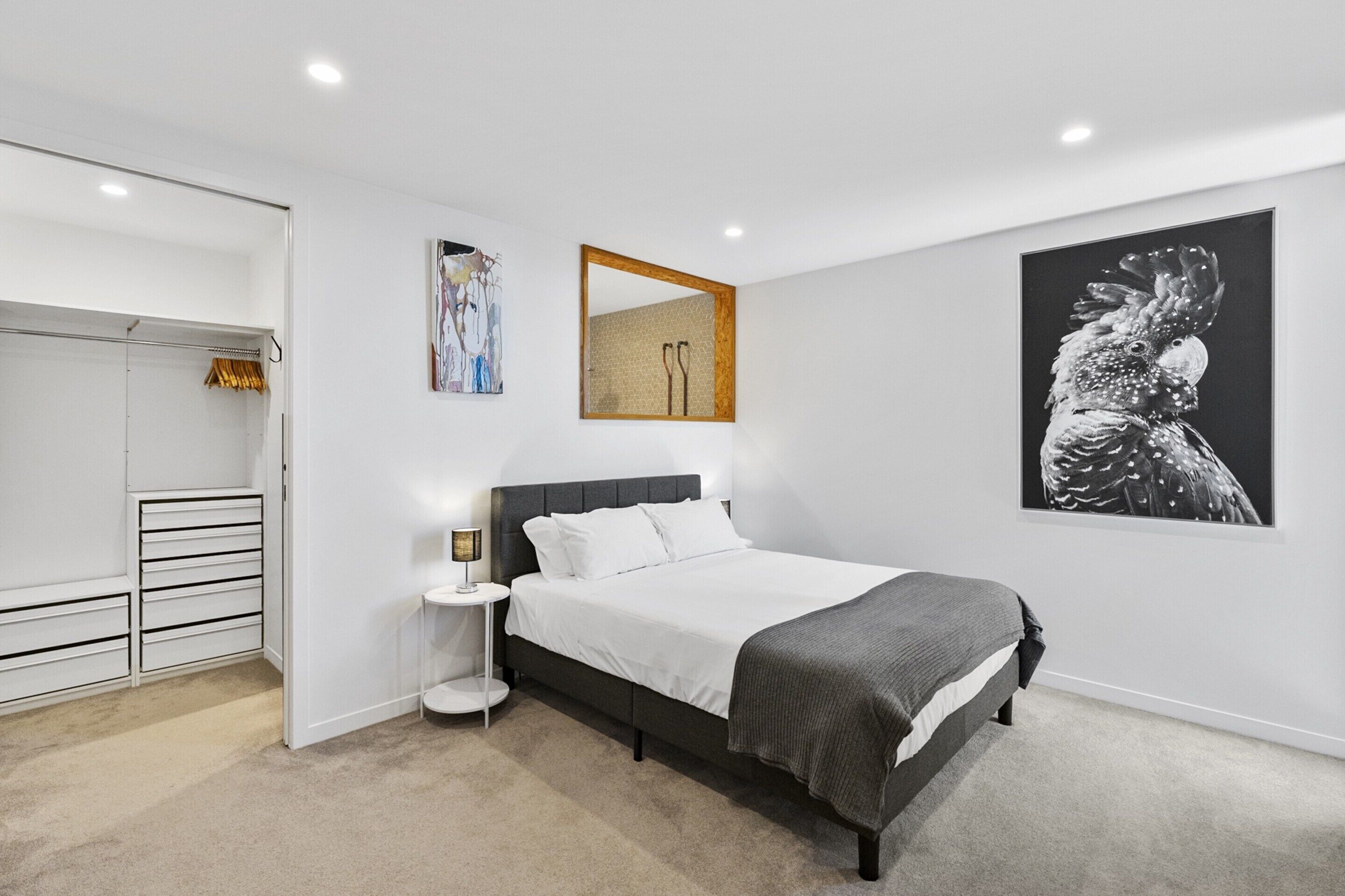 Apartment | 3 bedrooms, laptop workspace, iron/ironing board, bed sheets