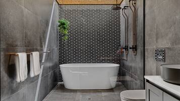 Apartment | Bathroom | Towels