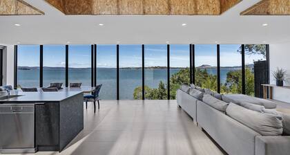 Stylish Home With Outdoor Area & Spectacular Views