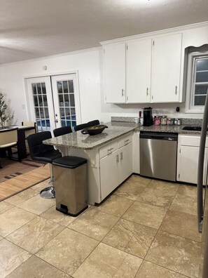 Microwave, oven, stovetop, dishwasher