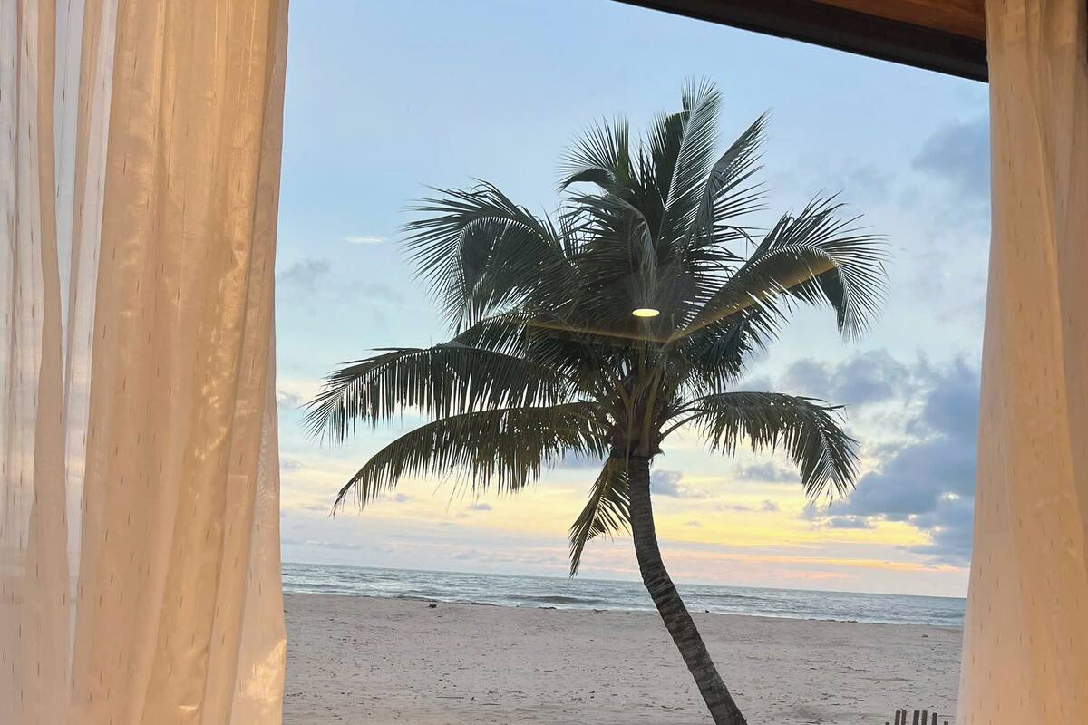 Bungalow, Balcony, Beach View