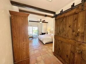 2 bedrooms, Internet, bed sheets