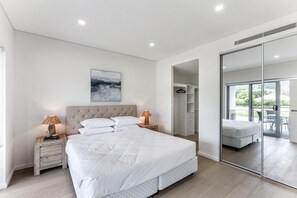 Apartment | 3 bedrooms, iron/ironing board, bed sheets - First Floor 3-bed Stunning Unit by The Ocean (Kiama)
