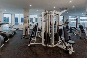 Apartment | Fitness facility - Central 2-bed With Gym and Parking (Canberra)