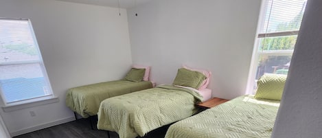 3 habitaciones, wifi, ropa de cama y acceso para silla de ruedas