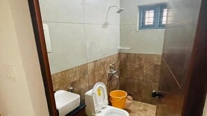 Deluxe Double Room | Bilik Mandi