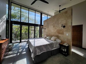 4 camere, una scrivania, ferro/asse da stiro, Wi-Fi gratuito