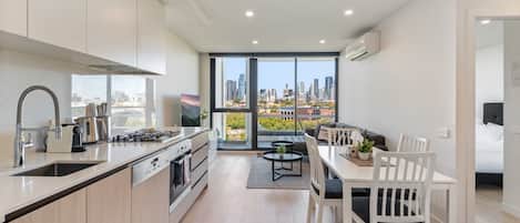 Apartment | Private kitchen | Cookware/dishes/utensils