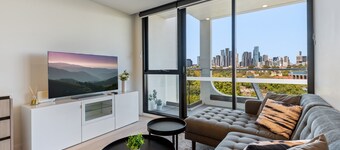 City Views & Inner-north Cool at Your Door