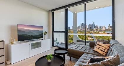 City Views & Inner-north Cool at Your Door