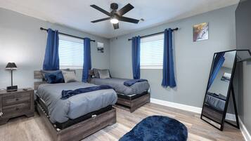 2 bedrooms, iron/ironing board, internet, bed sheets