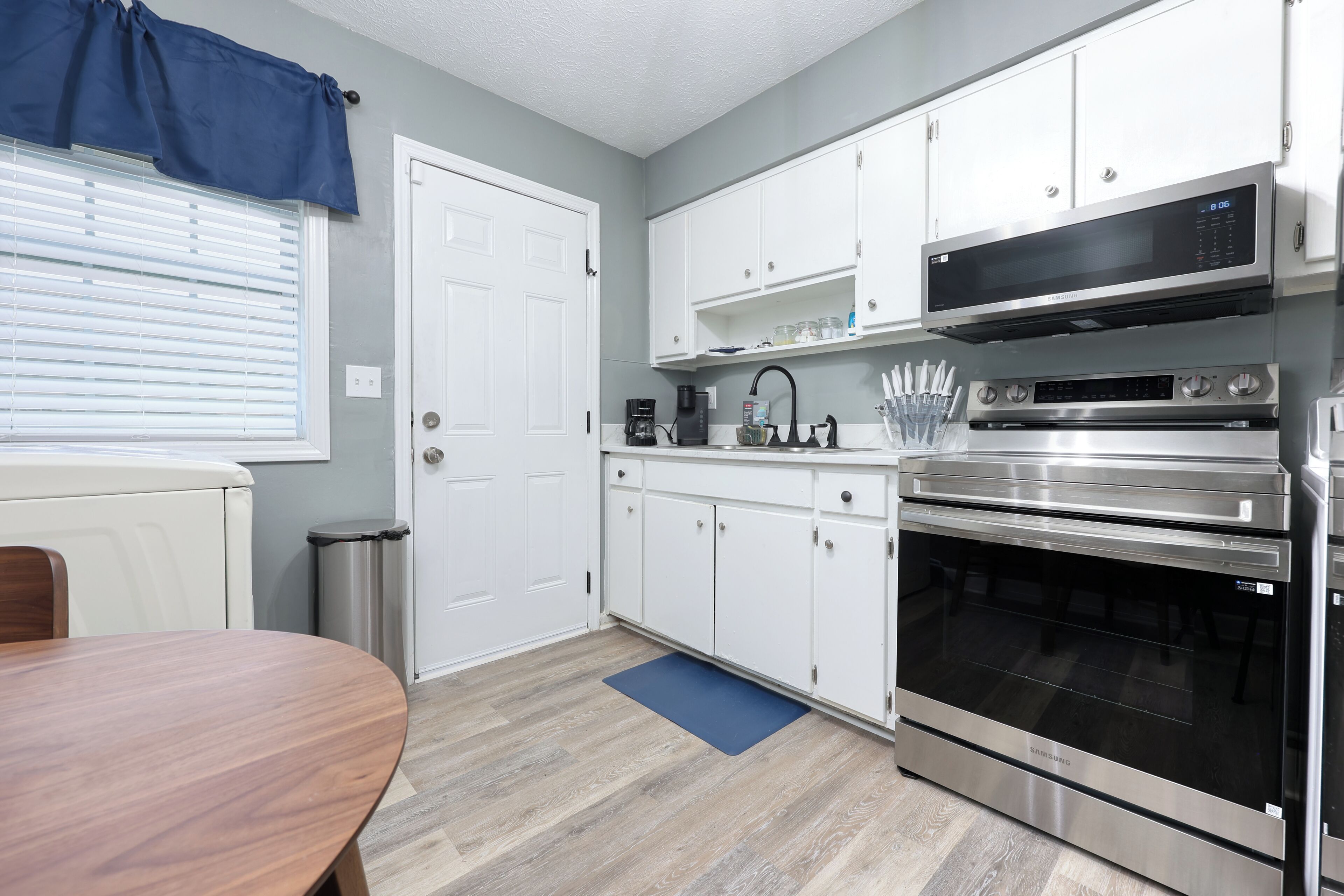 Microwave, oven, stovetop