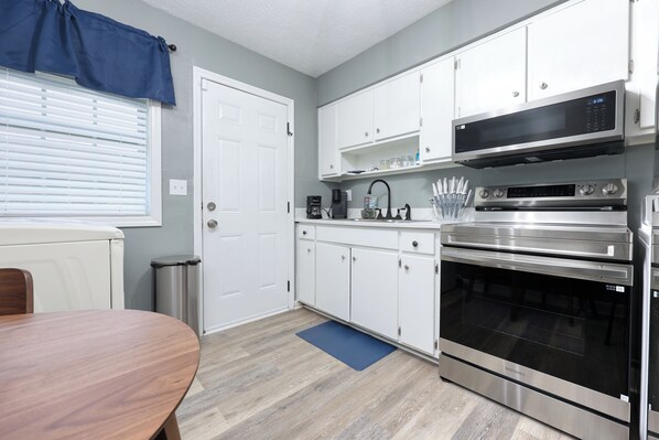 ميكروويف، فرن، موقد طهي مسطح