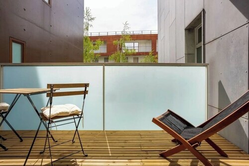 Large apartment with 2 parking spaces near Paris - air-conditioned