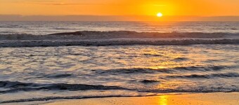 Stylish 1BR Retreat with Luxury Amenities Near Beachfront Park & St. Augustine