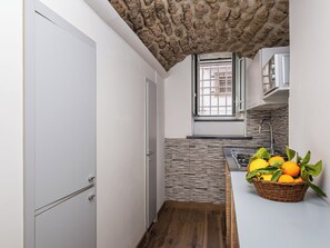 Standard Apartment | Private kitchen