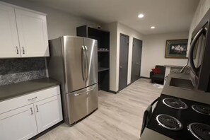 Private kitchen - Magnolia Suite | Private & Cozy 1-Bedroom Studio (Pearland)