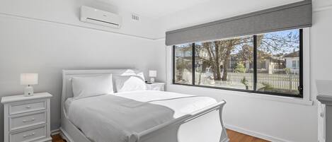 Apartment | 3 bedrooms, bed sheets