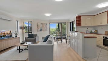 Apartment | Living area