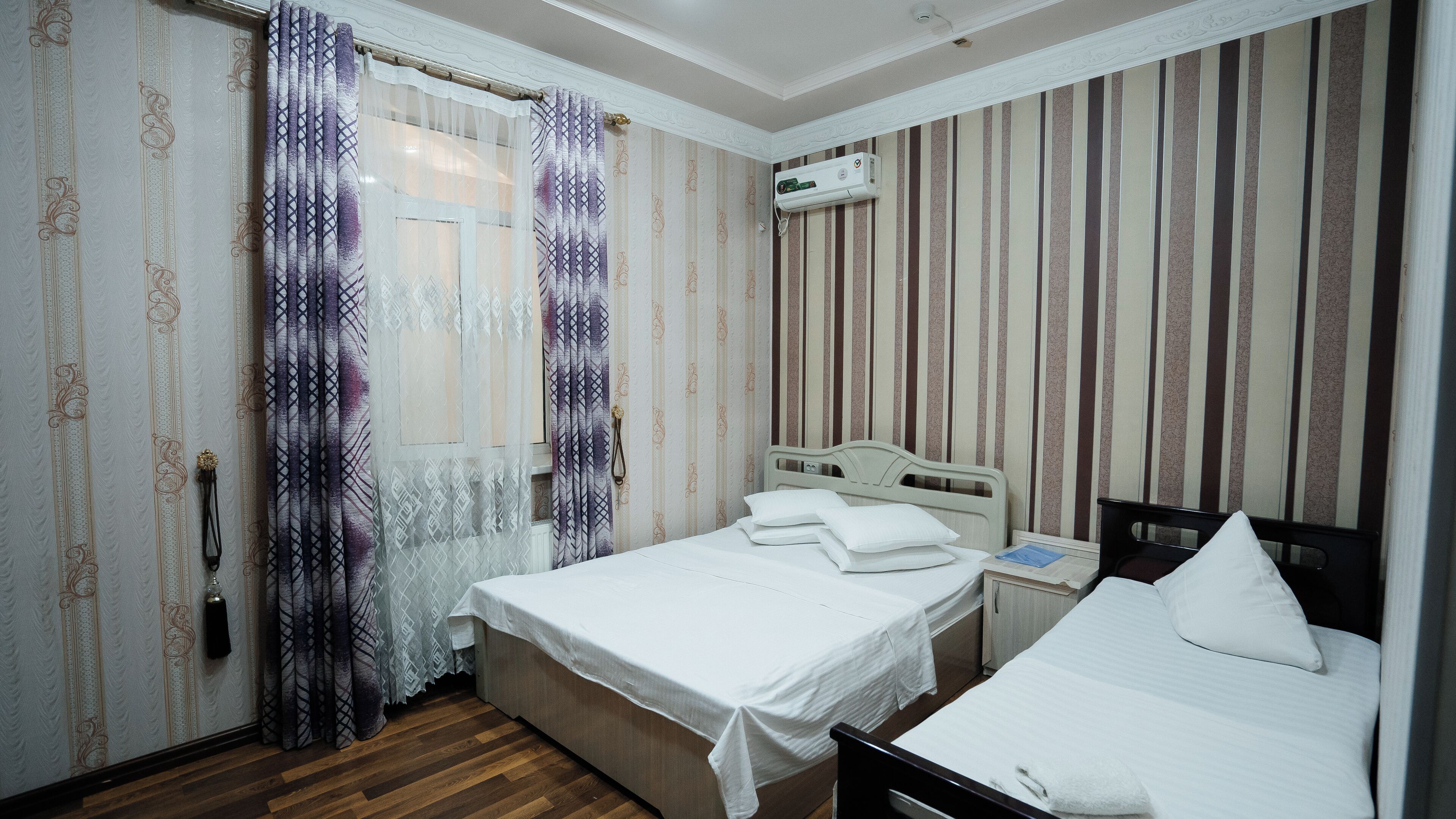 Family Triple Room, City View