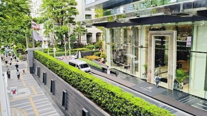 Apartment, 1 Bedroom, Smoking, Patio | Exterior - 168 Rajdamri Apartment Near Central World (Bangkok)