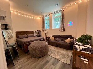 Interior - DoCo Cozy Loft Hideaway (Sacramento)