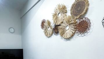 Condo, 2 Bedrooms, Balcony | Dining room