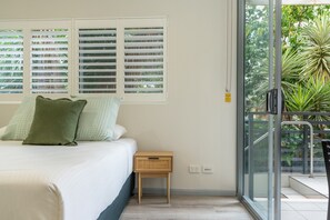 Apartment | 2 bedrooms, laptop workspace, iron/ironing board, bed sheets - Best Location 2-bed With Gym, Pool 7-min From CBD (Brisbane)