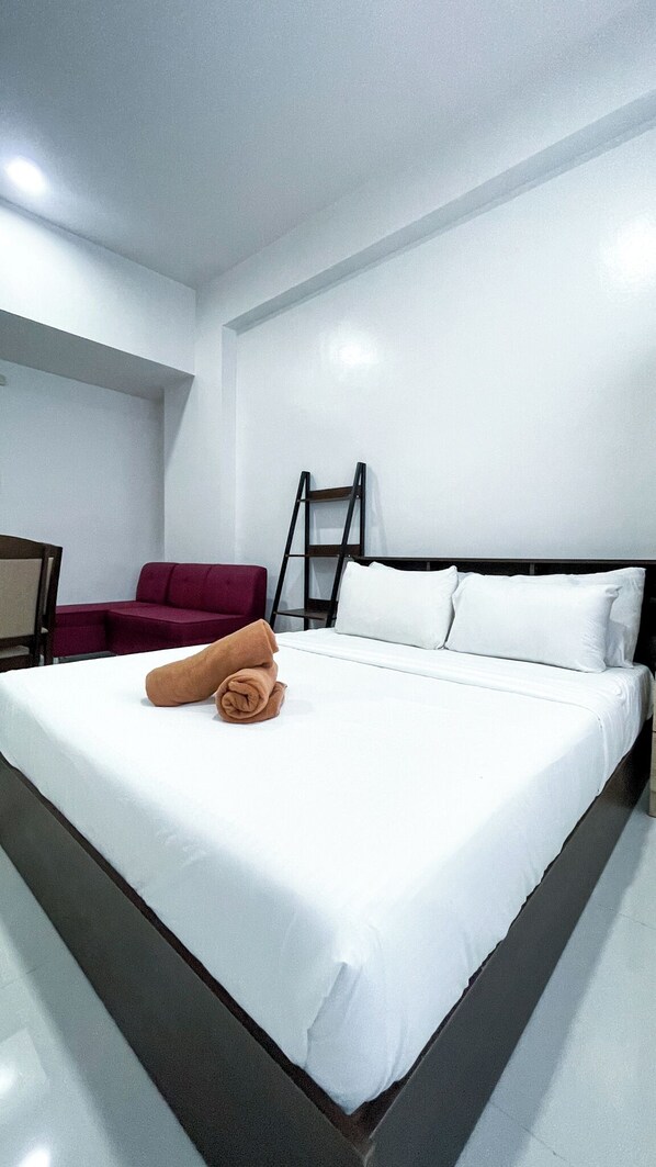 Shared Dormitory, 1 Bedroom, Balcony