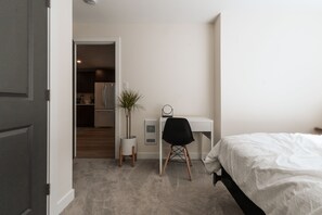 Skrivebord, strygejern/strygebræt, gratis Wi-Fi, sengetøj