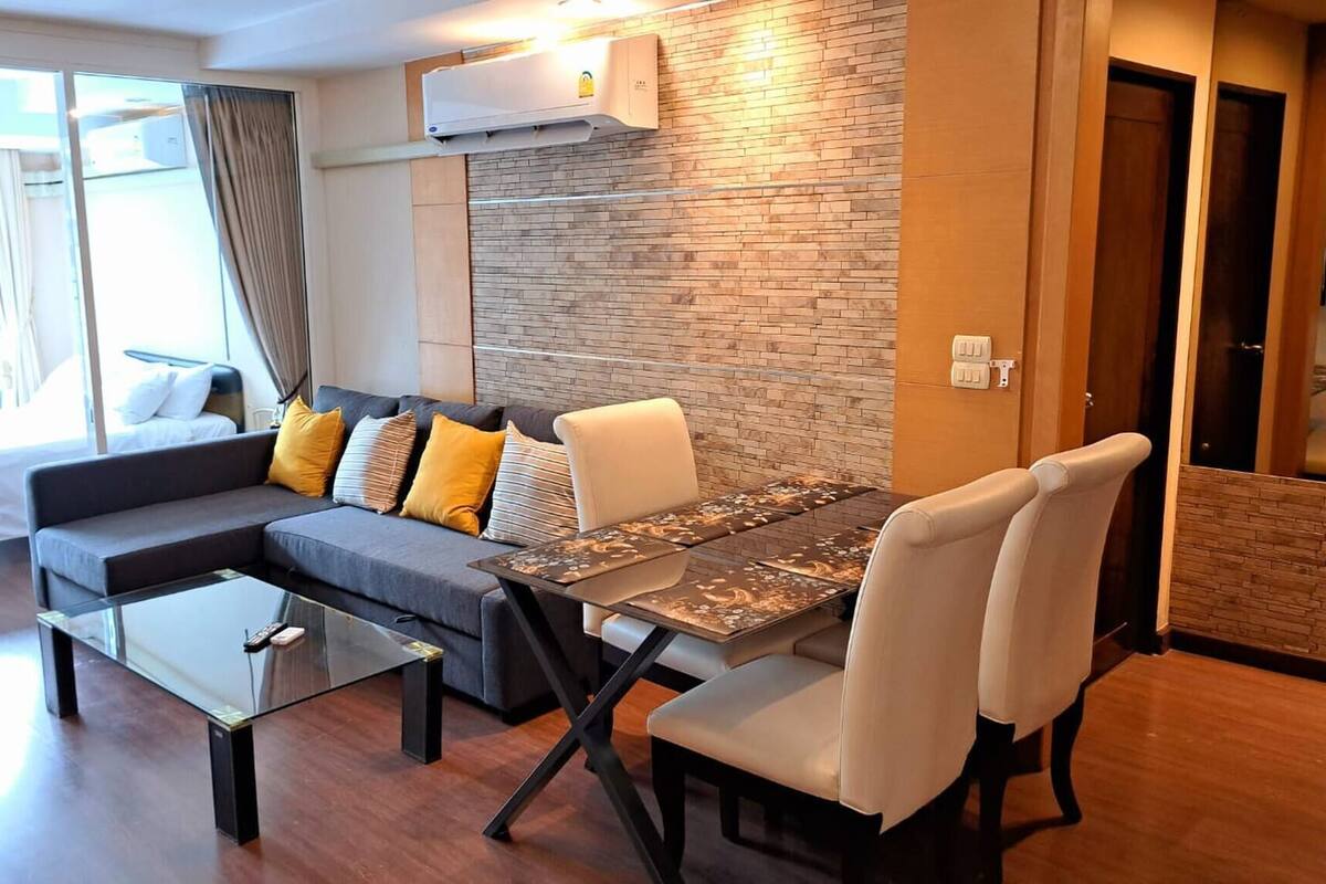 Condo, 3 Bedrooms, Accessible, Balcony | Interior
