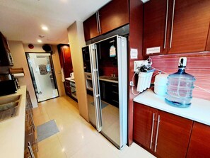 คอนโด, 5 ห้องนอน, พร้อมสิ่งอำนวยความสะดวกสำหรับผู้พิการ, ระเบียง | ครัวส่วนตัว