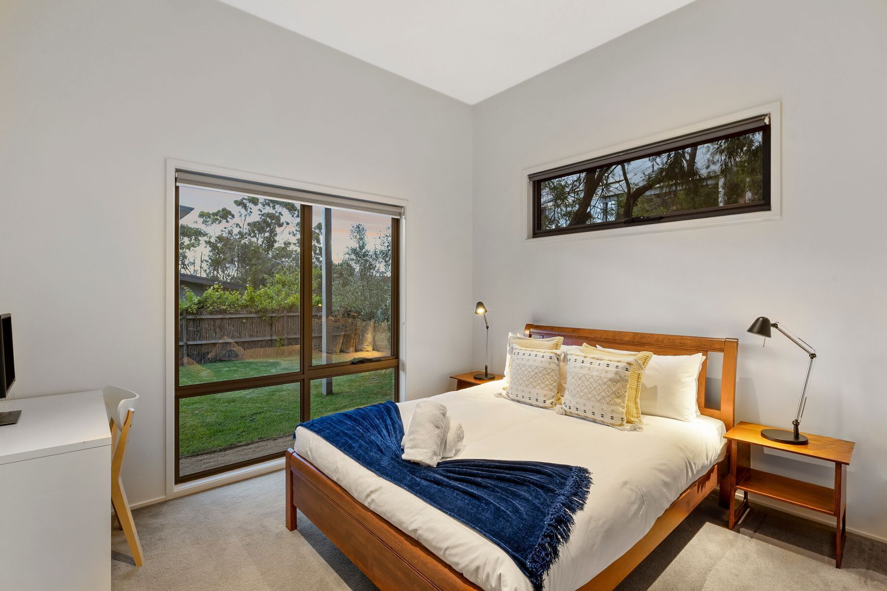 4 bedrooms, desk, iron/ironing board, WiFi