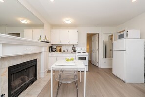 Mikrovågsugn, ugn och spishäll