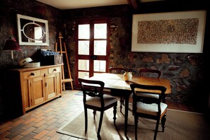Dining - Heritage Blacksmith's Cottage · Lisdillon Estate · Waterfront (Little Swanport)