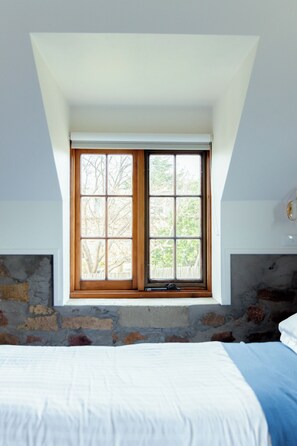 2 chambres, fer et planche à repasser, draps fournis