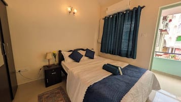 3 dormitoris, planxa i posts de planxar, wifi i roba de llit