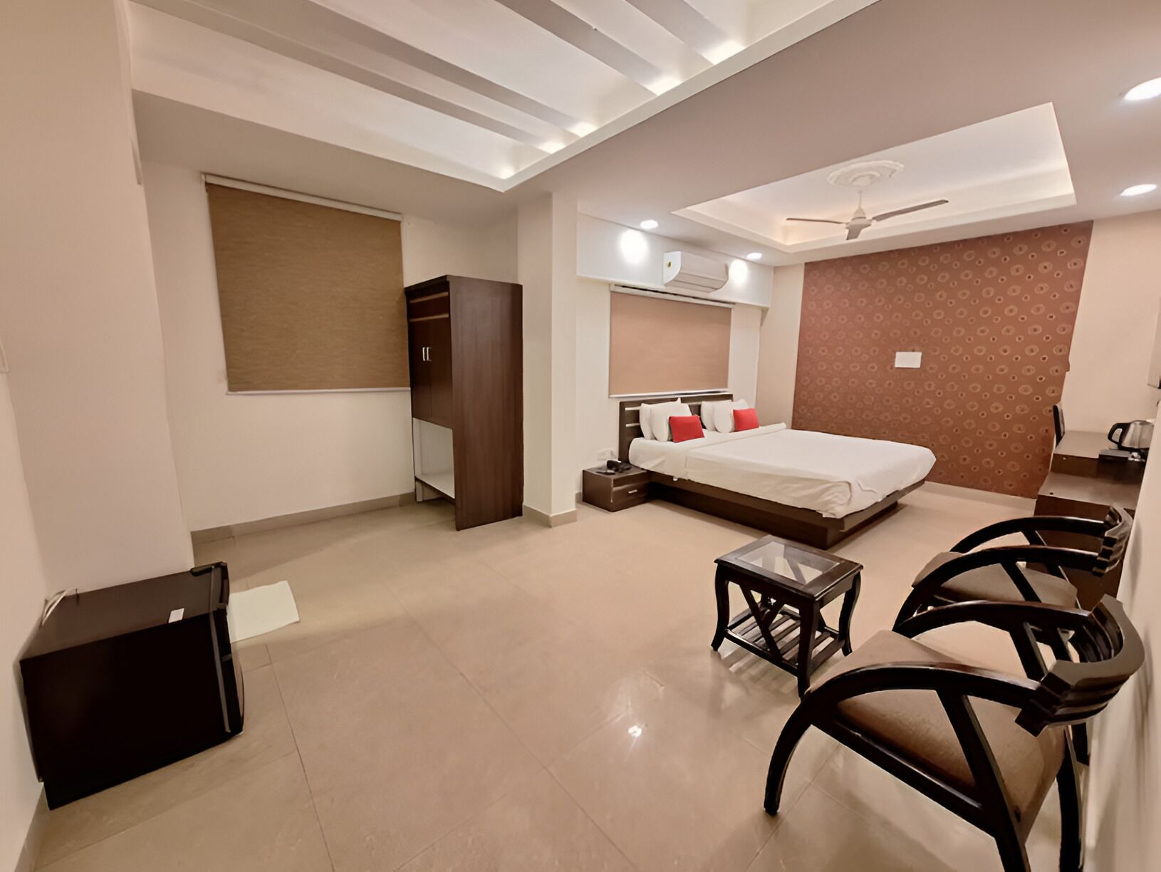 Premium Room | Desk, free WiFi